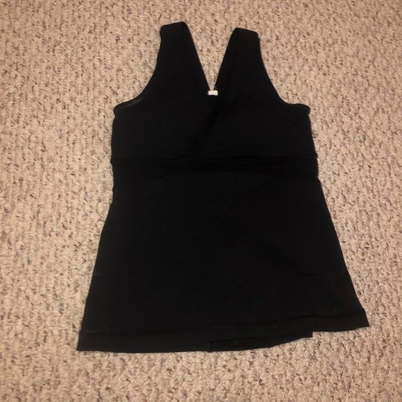 lululemon black tank - Picture 1 of 6